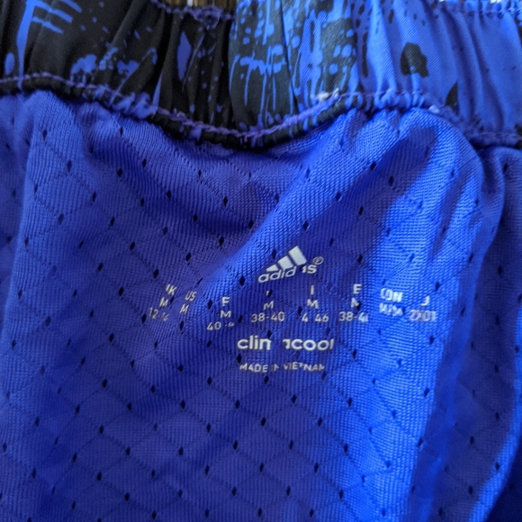 🔥 Adidas Shorts - Picture 3 of 6